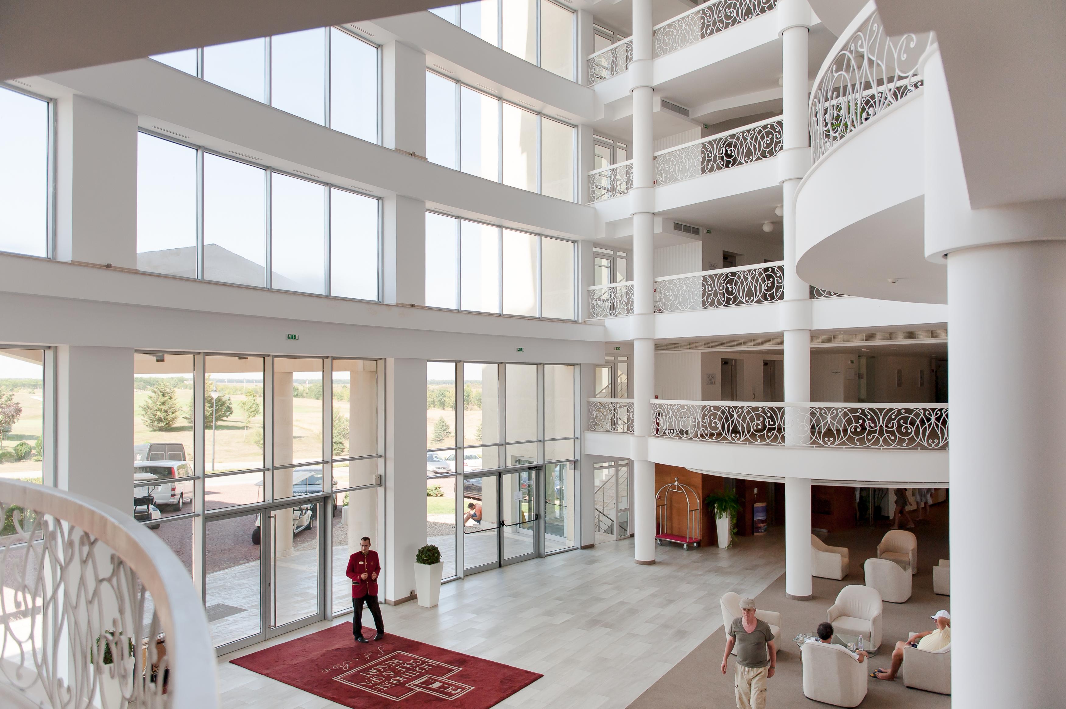 Lighthouse Golf & Spa Hotel Балчик Екстер'єр фото Lobby of the hotel